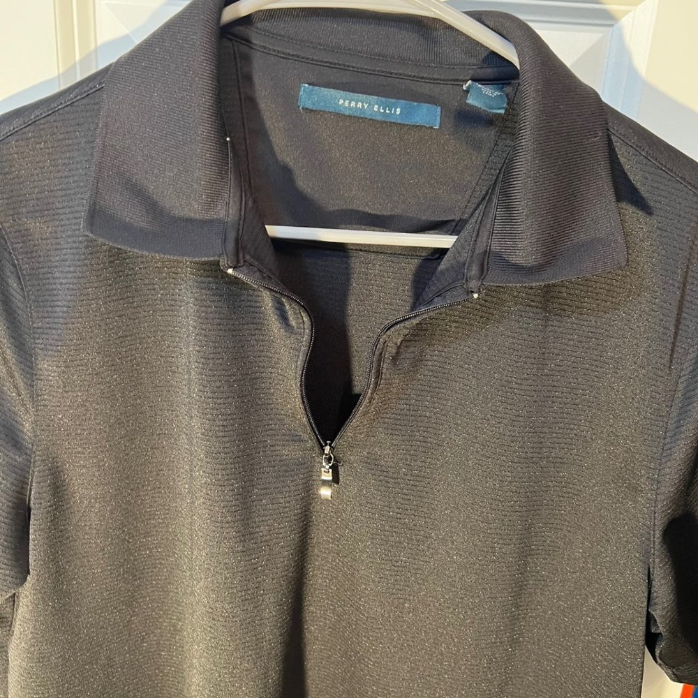 ** Perry Ellis Q- Zip Shirt **